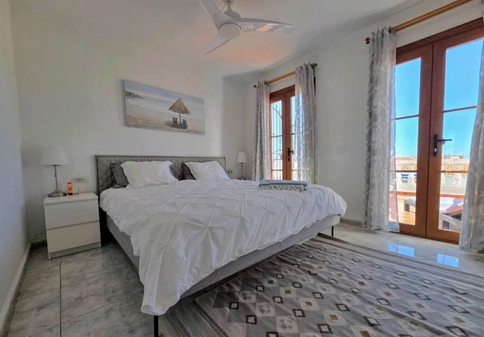 2 Zimmer Apartment zu verkaufen in Los Cristianos mit Pool - 399.950 € (Ref: 9814981)