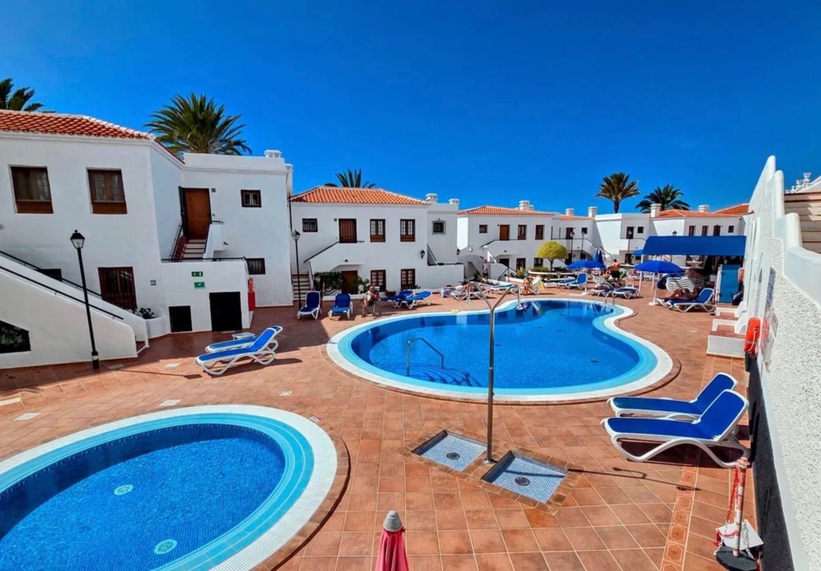 2 Zimmer Apartment zu verkaufen in Los Cristianos mit Pool - 399.950 € (Ref: 9814981)