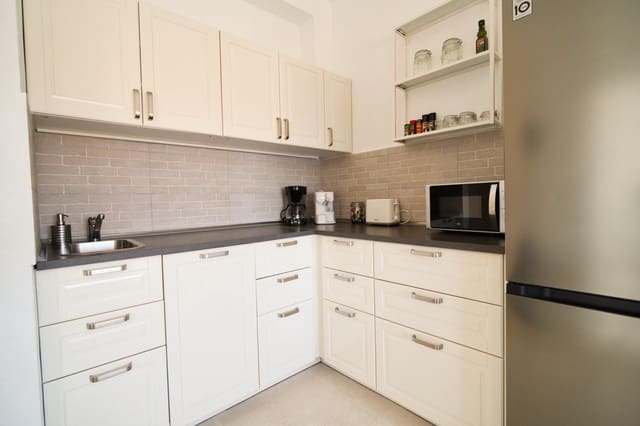 1 Zimmer Apartment zu verkaufen in Los Cristianos, Arona mit Pool - 314.000 € (Ref: 9814982)