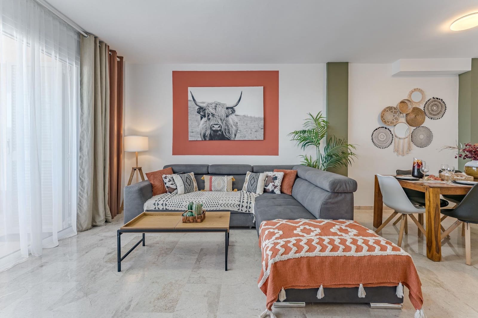 Apartamento de 2 habitaciones en Puerto Santiago en venta con piscina garaje - 450.000 € (Ref: 9814983)