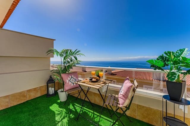 Apartamento de 2 habitaciones en Puerto Santiago, Santiago del Teide en venta con piscina garaje - 450.000 € (Ref: 9814983)