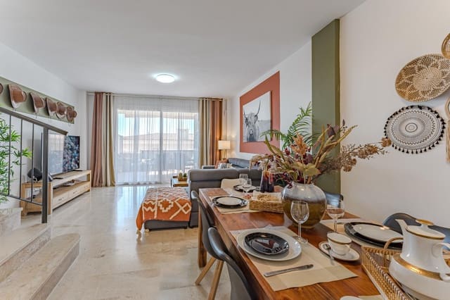 Apartamento de 2 habitaciones en Puerto Santiago, Santiago del Teide en venta con piscina garaje - 450.000 € (Ref: 9814983)