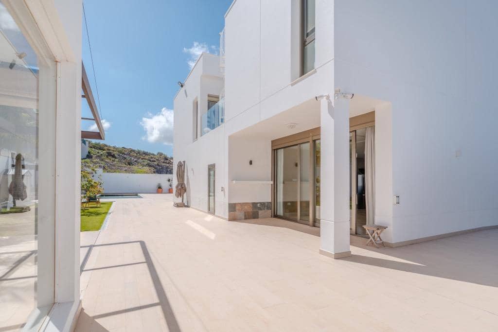 5 sovrum Villa till salu i Roque del Conde med pool garage - 2 100 000 € (Ref: 9814985)