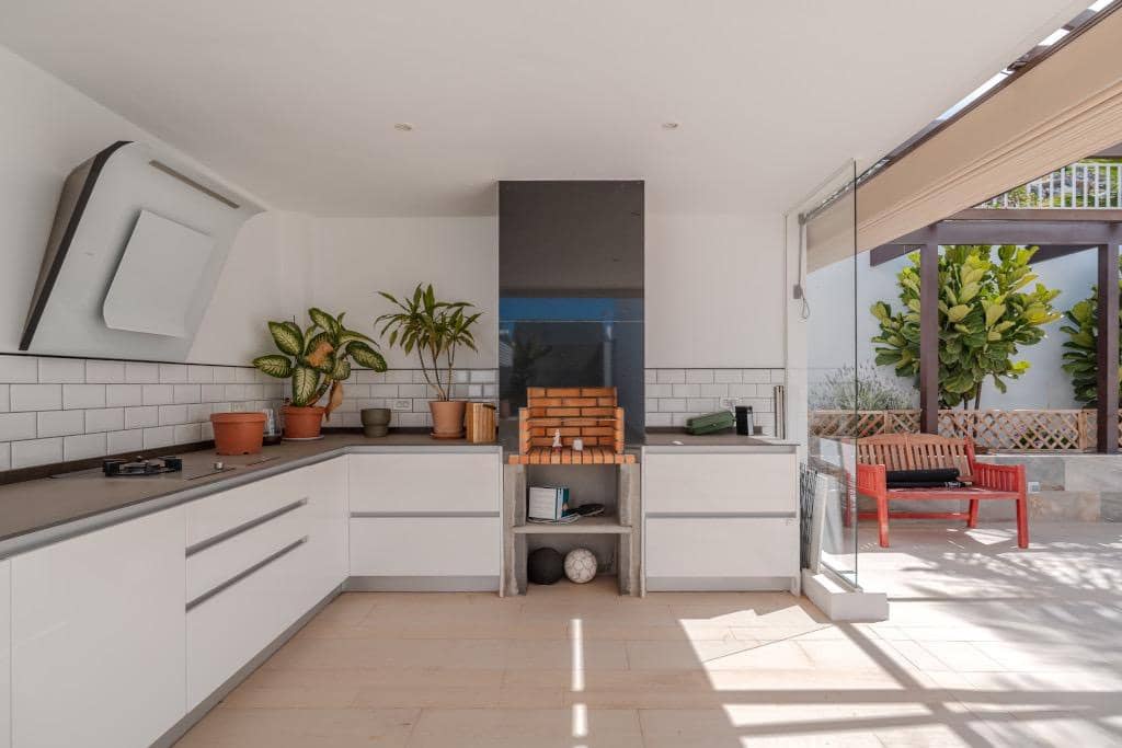 5 sovrum Villa till salu i Roque del Conde med pool garage - 2 100 000 € (Ref: 9814985)
