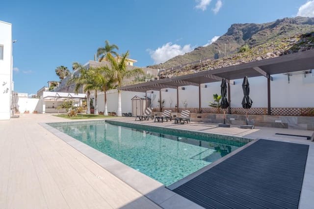 5 sovrum Villa till salu i Roque del Conde, Adeje med pool garage - 2 100 000 € (Ref: 9814985)