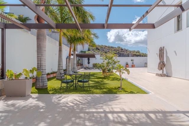 5 sovrum Villa till salu i Roque del Conde, Adeje med pool garage - 2 100 000 € (Ref: 9814985)