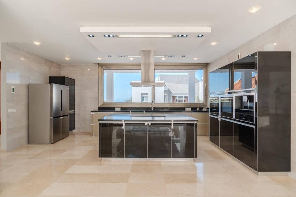 5 sovrum Villa till salu i Roque del Conde med pool garage - 2 100 000 € (Ref: 9814985)