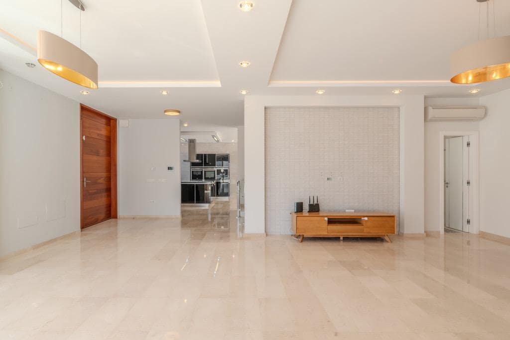 5 sovrum Villa till salu i Roque del Conde med pool garage - 2 100 000 € (Ref: 9814985)