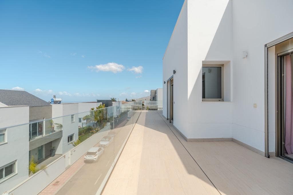 5 sovrum Villa till salu i Roque del Conde med pool garage - 2 100 000 € (Ref: 9814985)