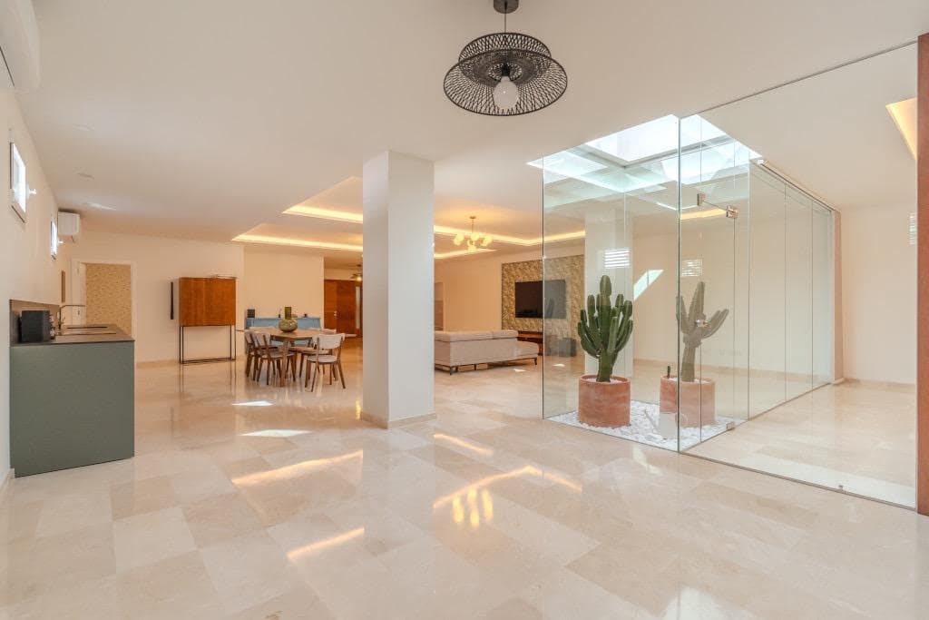 5 sovrum Villa till salu i Roque del Conde med pool garage - 2 100 000 € (Ref: 9814985)