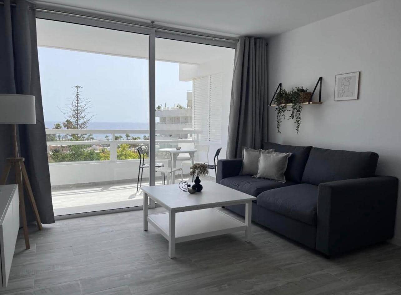 Studio à vendre à Costa Adeje avec piscine - 290 000 € (Ref: 9814988)