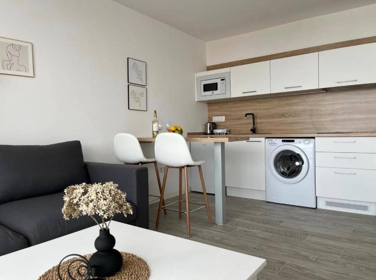 Studio à vendre à Costa Adeje avec piscine - 290 000 € (Ref: 9814988)