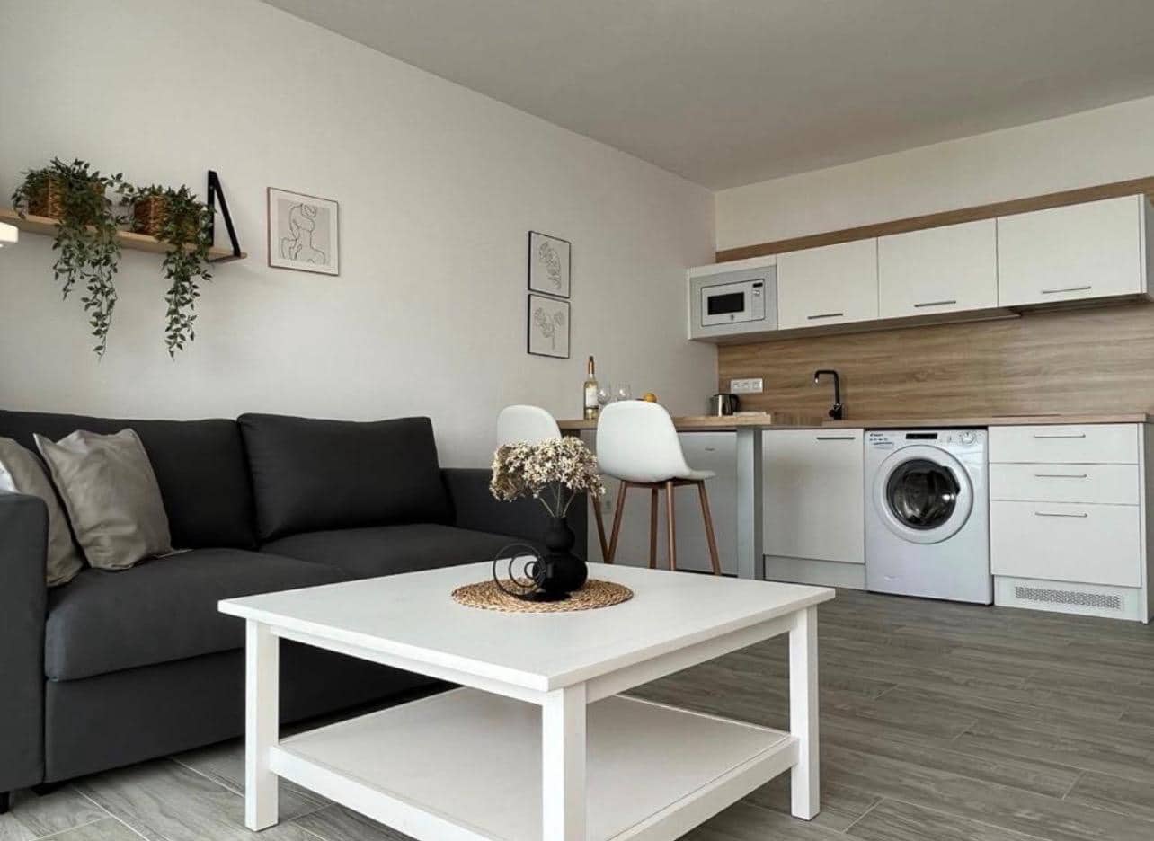 Studio à vendre à Costa Adeje avec piscine - 290 000 € (Ref: 9814988)