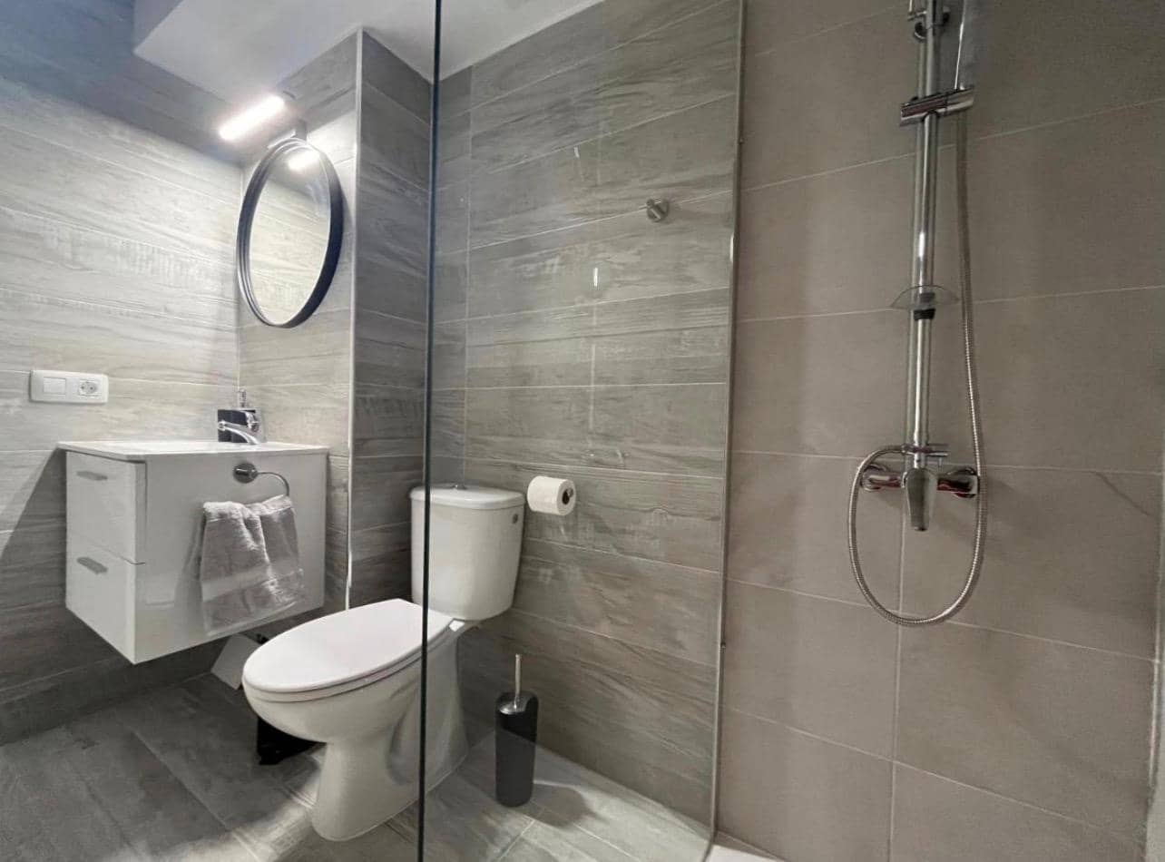 Studio à vendre à Costa Adeje avec piscine - 290 000 € (Ref: 9814988)