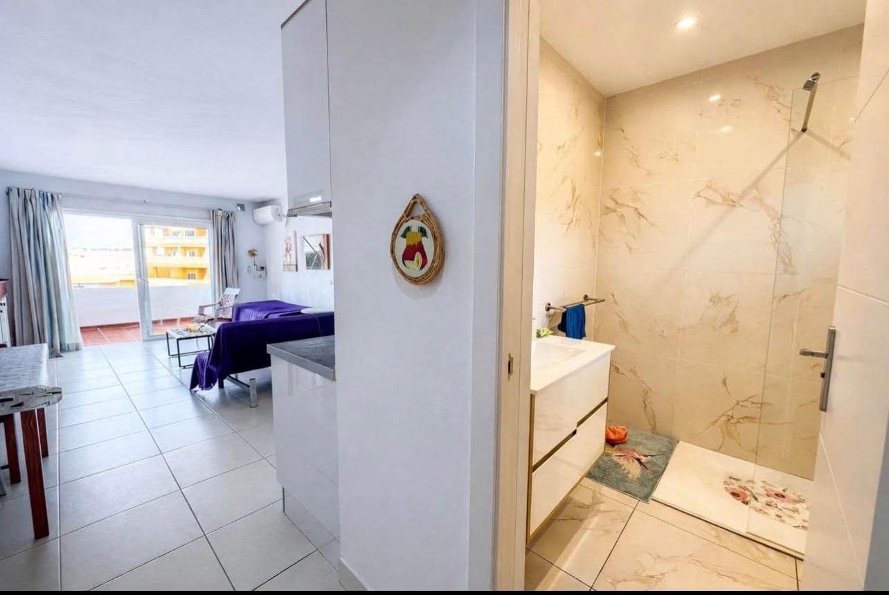 1 Zimmer Apartment zu verkaufen in Costa Adeje mit Pool - 319.000 € (Ref: 9814991)