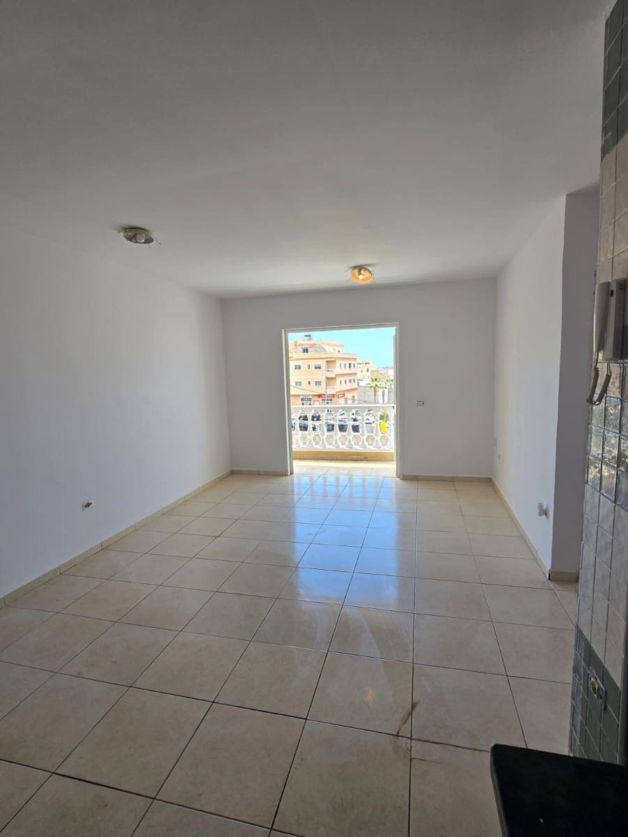 2 bedroom Penthouse for sale in Los Abrigos - € 222,000 (Ref: 9829162)