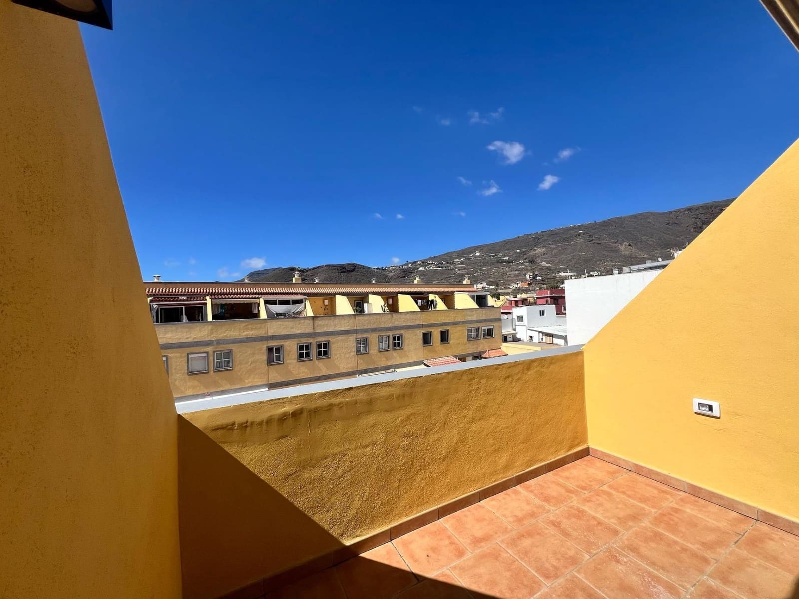 3 bedroom Apartment for sale in Valle de San Lorenzo with garage - € 290,000 (Ref: 9836673)