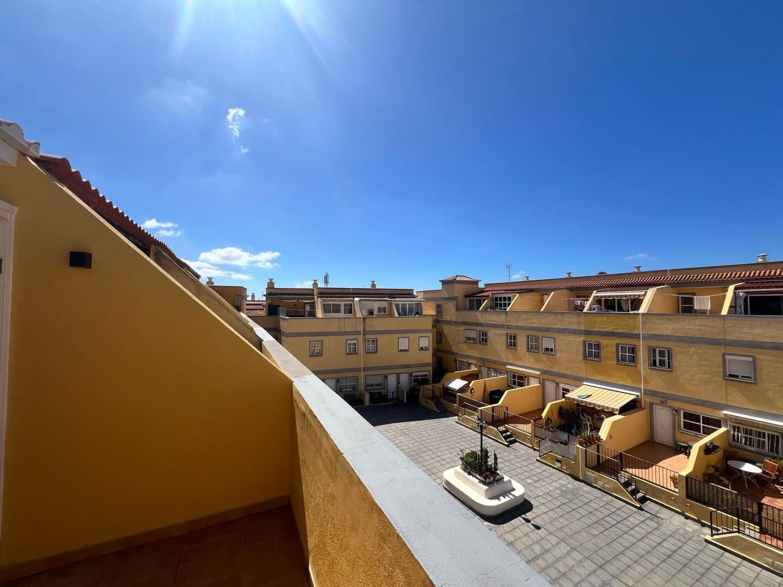 3 bedroom Apartment for sale in Valle de San Lorenzo with garage - € 290,000 (Ref: 9836673)