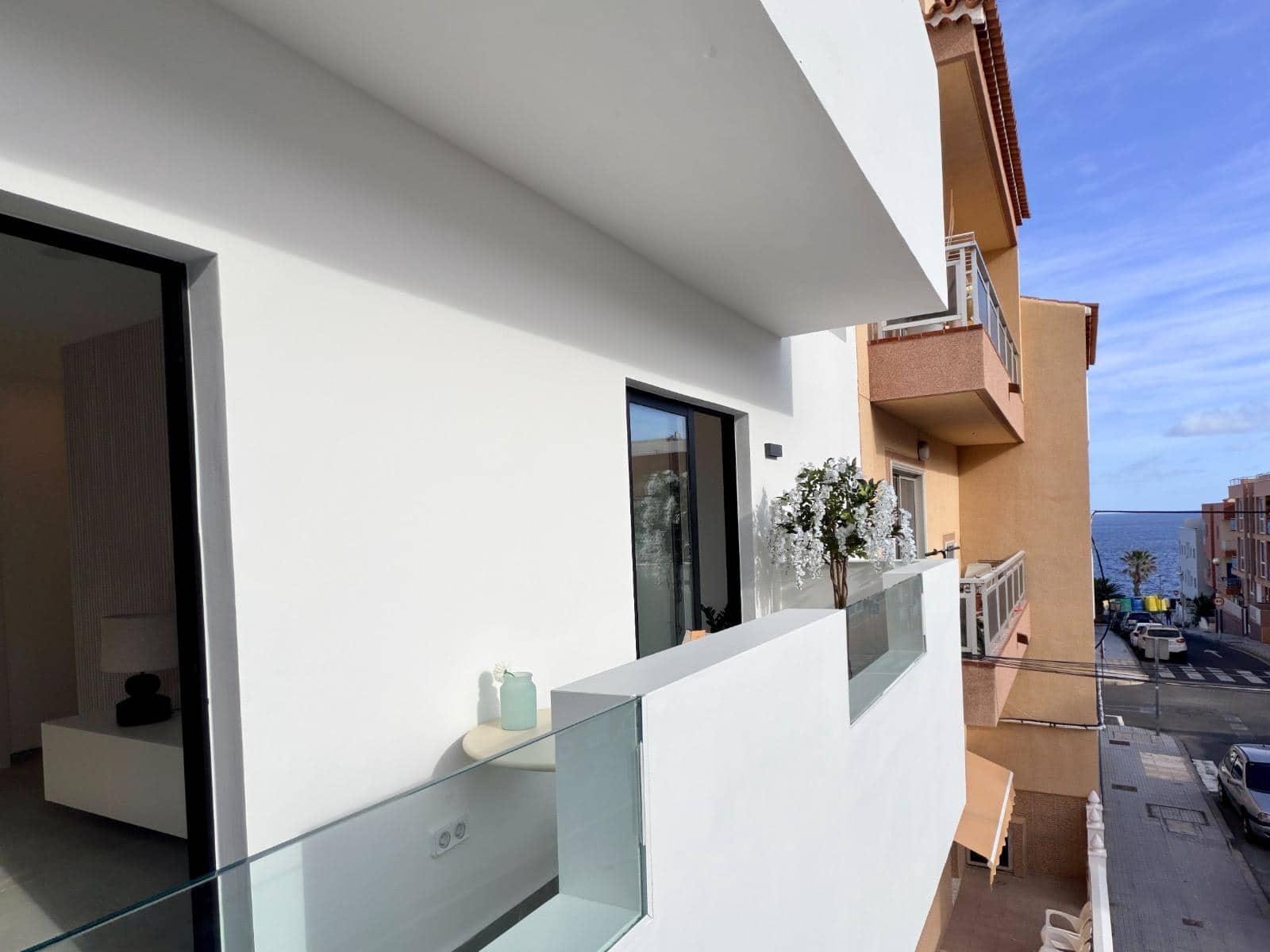 2 bedroom Apartment for sale in Los Abrigos - € 320,000 (Ref: 9836675)