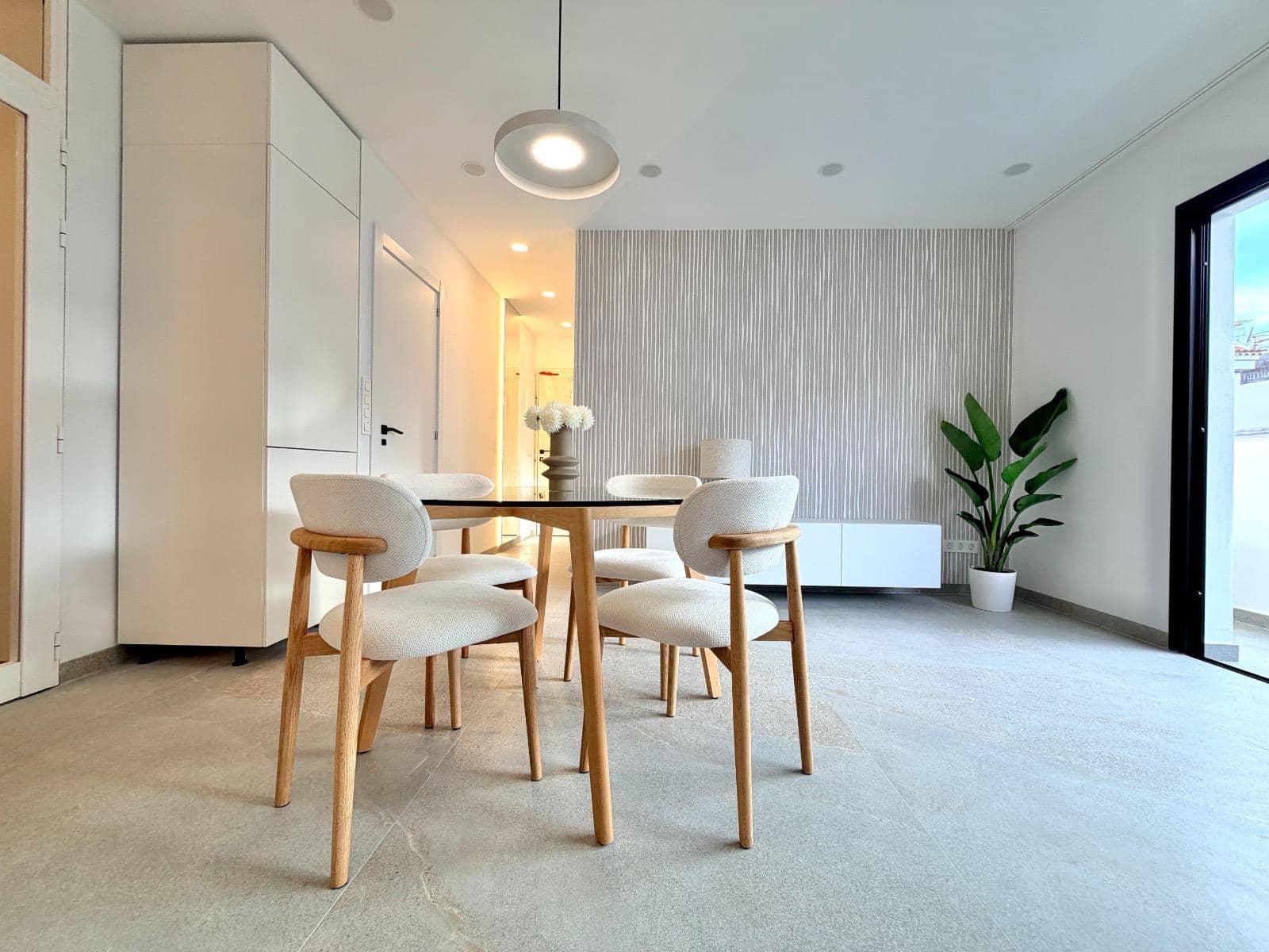 2 bedroom Apartment for sale in Los Abrigos - € 320,000 (Ref: 9836675)