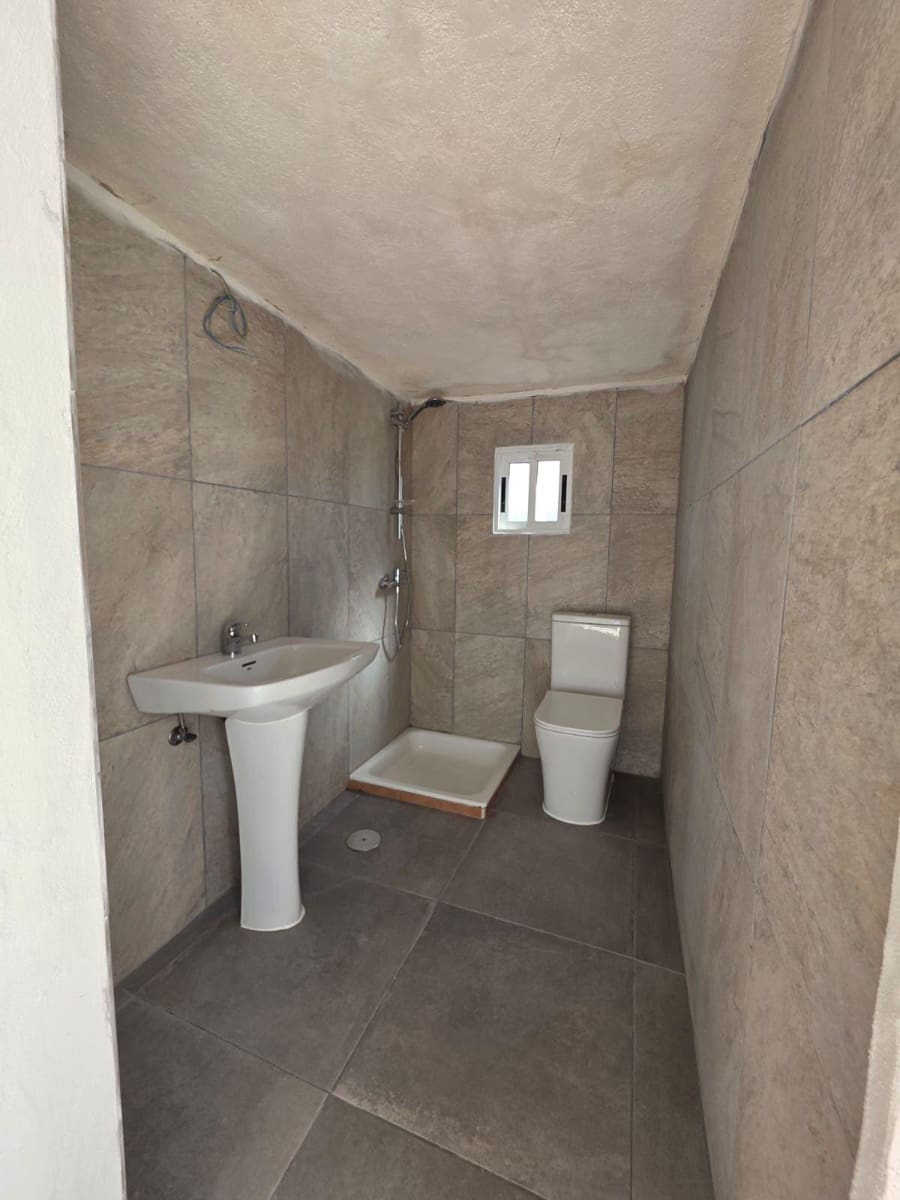 2 bedroom Townhouse for sale in Guia de Isora - € 149,000 (Ref: 9843406)