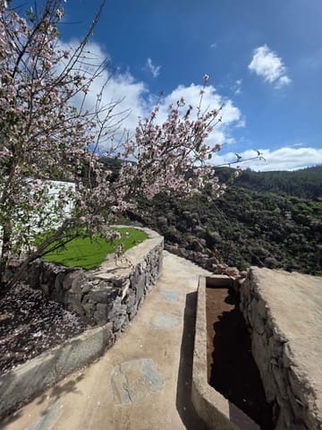 Casa de 2 habitaciones en Guía de Isora en venta - 149.000 € (Ref: 9843406)