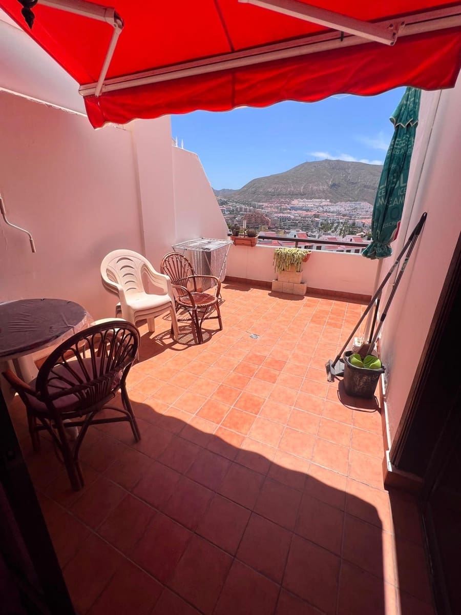 1 chambre Appartement à vendre à Los Cristianos avec piscine - 299 000 € (Ref: 9892380)