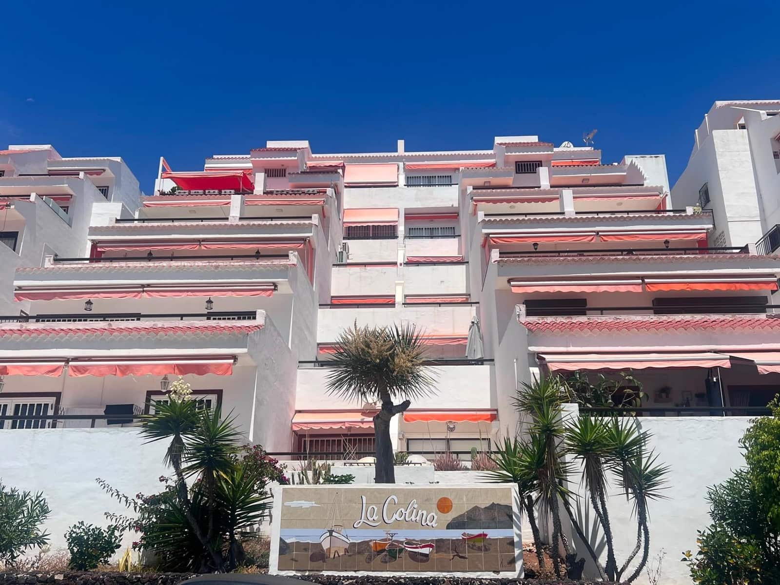 1 chambre Appartement à vendre à Los Cristianos avec piscine - 299 000 € (Ref: 9892380)