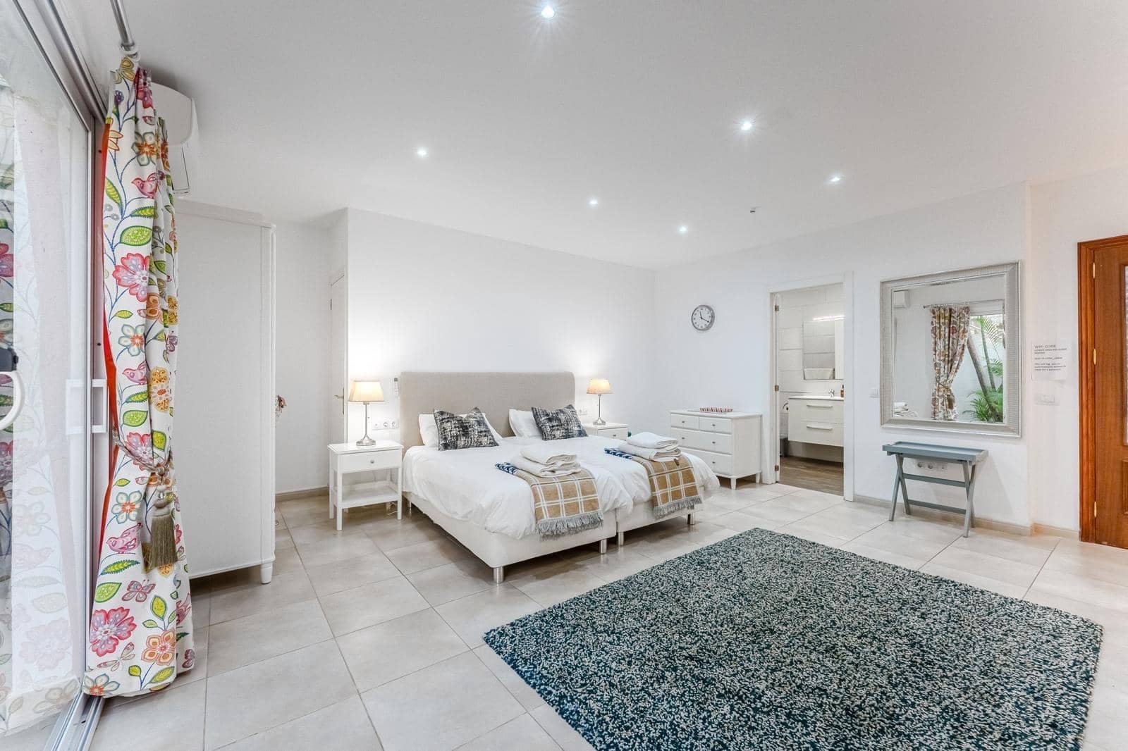 6 quarto Moradia para venda em Playa de la Arena com piscina garagem - 1 195 000 € (Ref: 9913182)