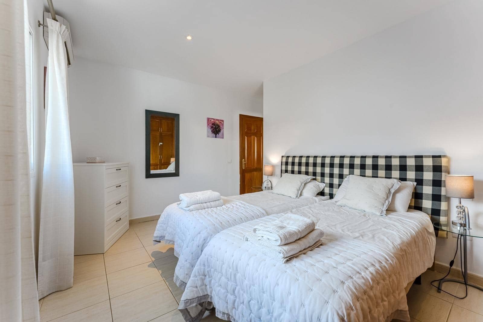 6 quarto Moradia para venda em Playa de la Arena com piscina garagem - 1 195 000 € (Ref: 9913182)