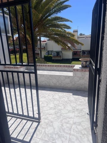 2 quarto Apartamento para arrendar em Arona com piscina - 1 200 € (Ref: 9927411)