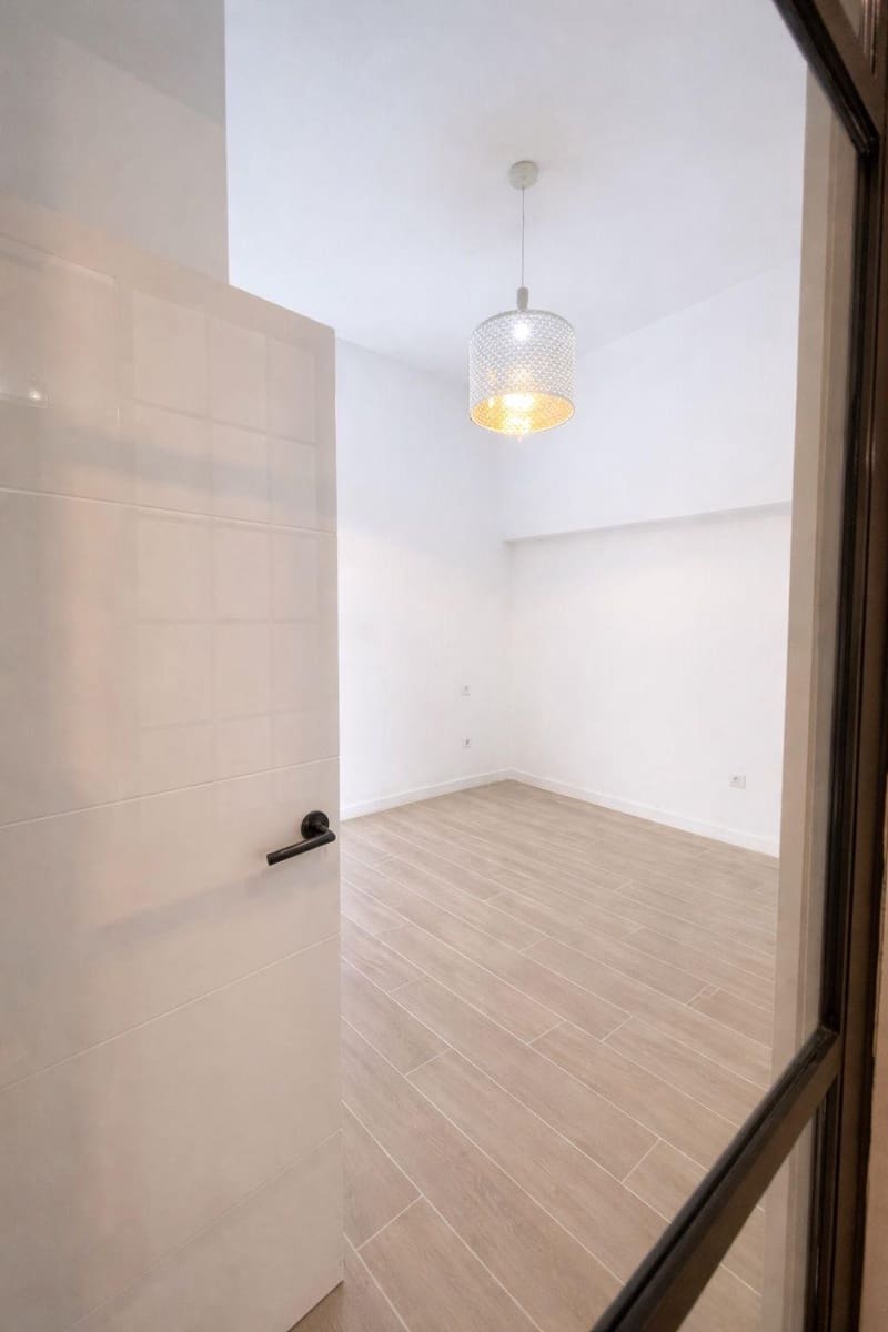 2 soverom Leilighet til salgs i Santa Cruz de Tenerife - € 229 000 (Ref: 9945725)