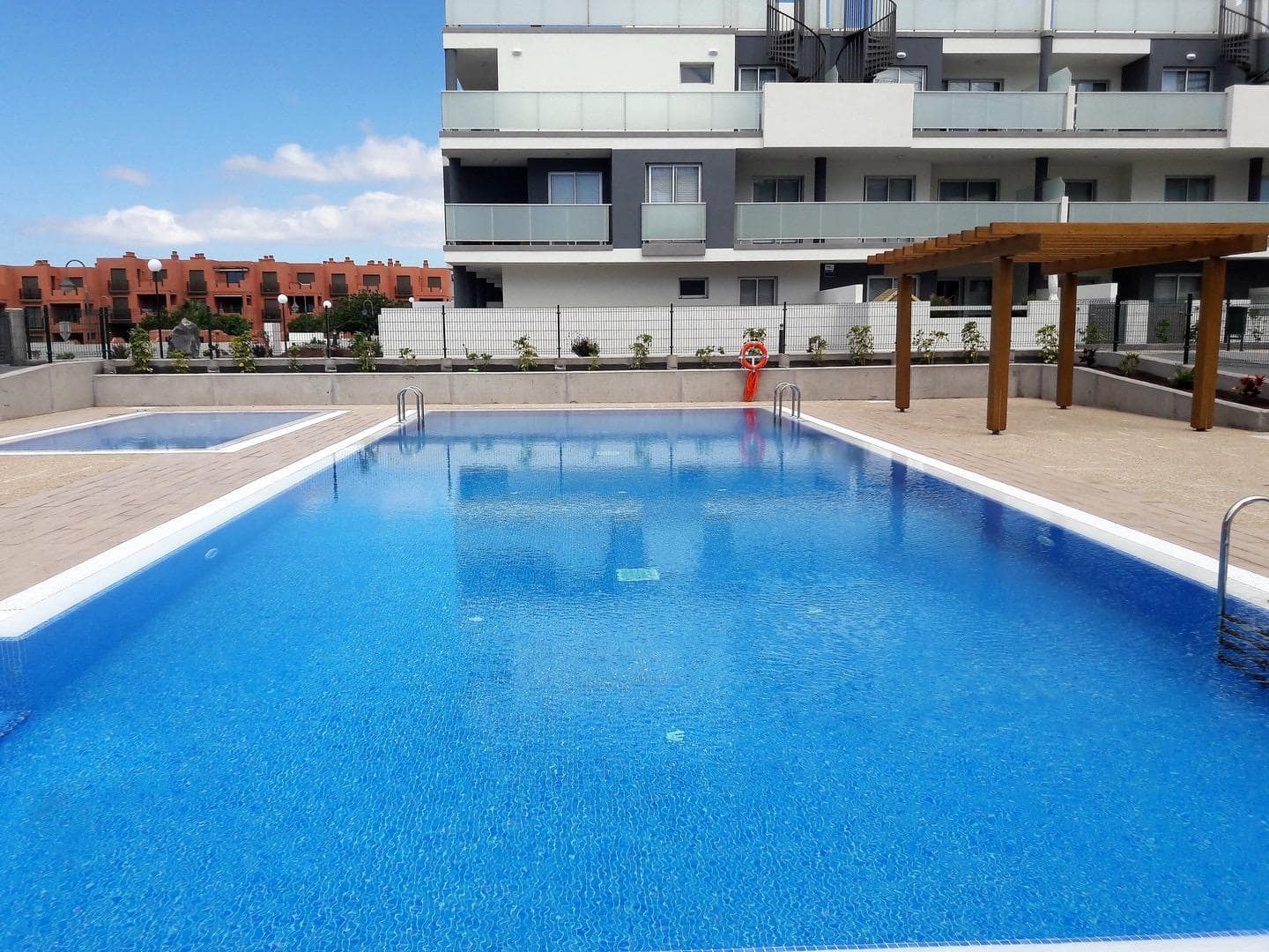 Apartamento de 2 habitaciones en La Tejita en venta con piscina garaje - 325.000 € (Ref: 9959799)