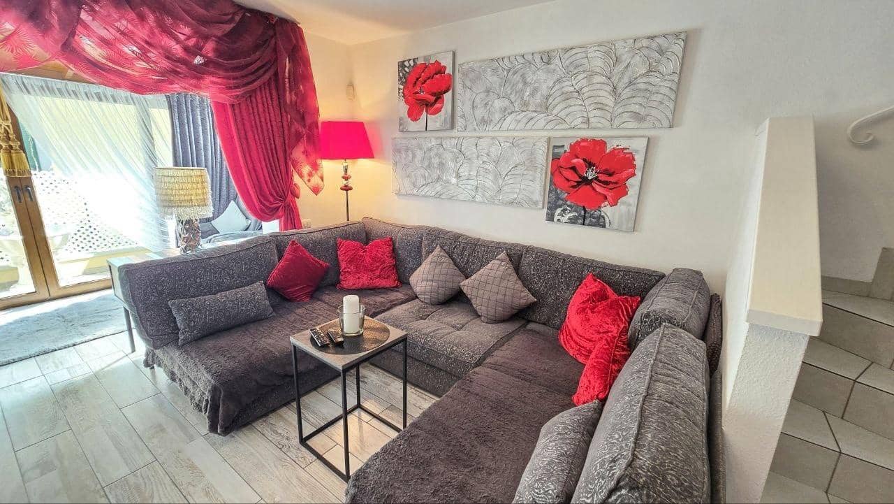 3 Zimmer Reihenhaus zu verkaufen in Llano del Camello mit Pool Garage - 379.995 € (Ref: 9998822)