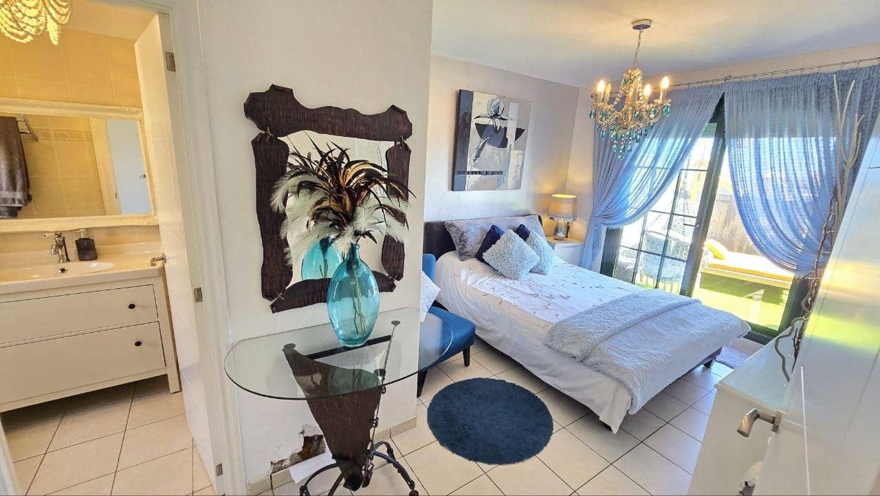 3 Zimmer Reihenhaus zu verkaufen in Llano del Camello mit Pool Garage - 379.995 € (Ref: 9998822)