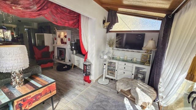 3 soveværelse Rækkehus til salg i Llano del Camello, San Miguel de Abona med swimmingpool garage - € 379.995 (Ref: 9998822)