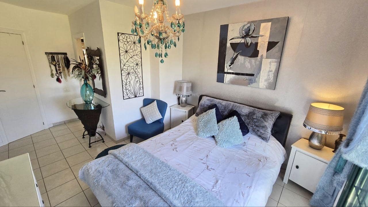 3 Zimmer Reihenhaus zu verkaufen in Llano del Camello mit Pool Garage - 379.995 € (Ref: 9998822)
