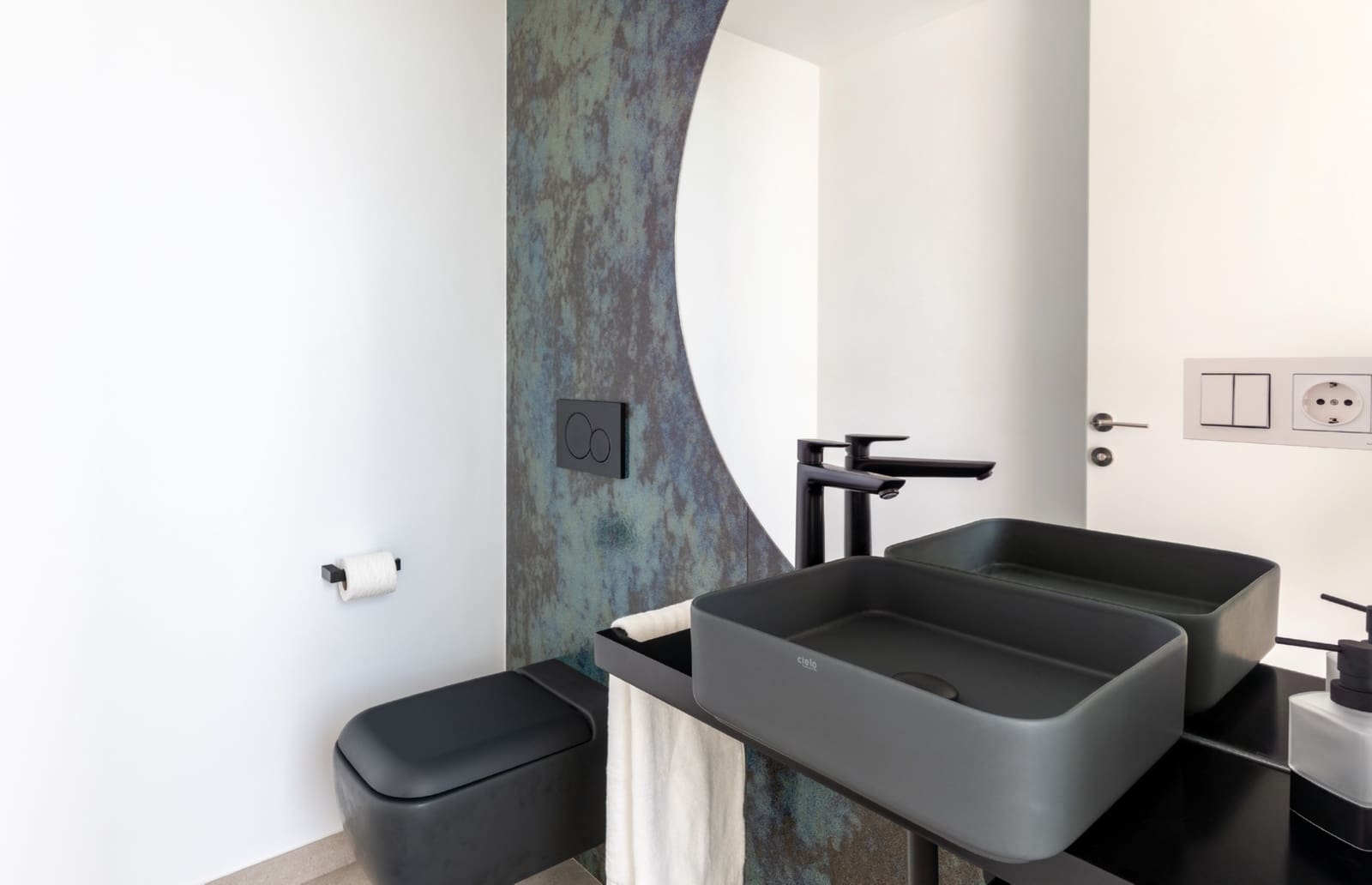 3 sypialnia Willa na sprzedaż w Altea z basenem garażem - 2 250 000 € (Ref: 7627729)