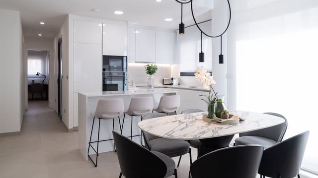 3 soverom Leilighet til salgs i Playa Poniente, Benidorm med svømmebasseng garasje - € 714 000 (Ref: 7823815)