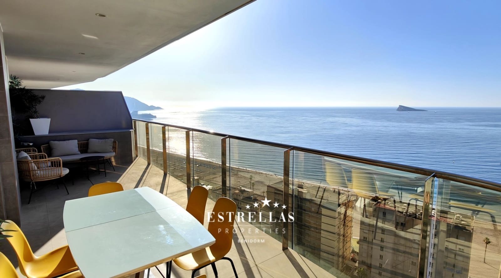 3 soverom Leilighet til salgs i Benidorm med svømmebasseng garasje - € 714 000 (Ref: 7823815)