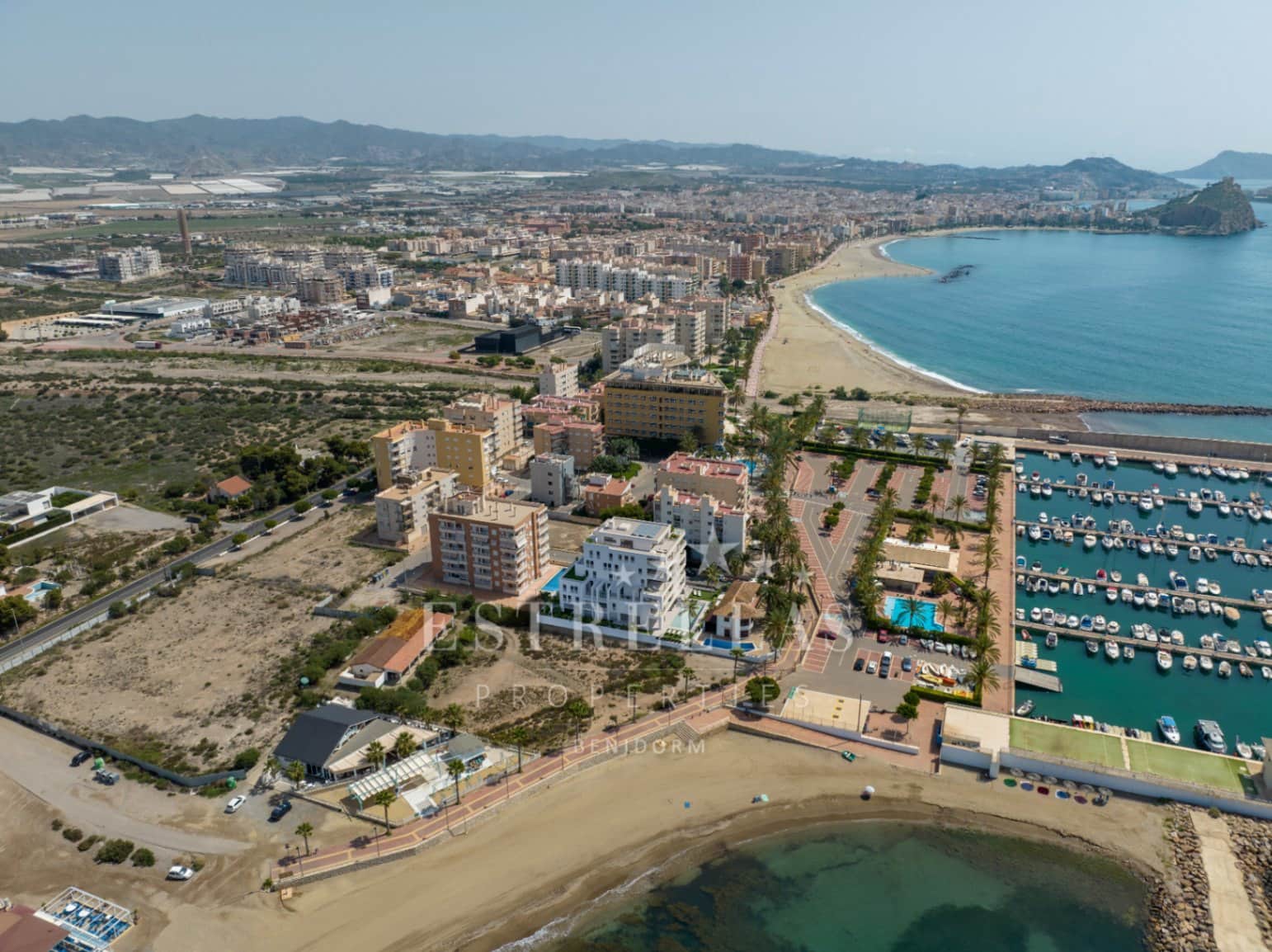 3 slaapkamer Penthouse te koop in Aguilas met zwembad garage - € 880.000 (Ref: 8123395)