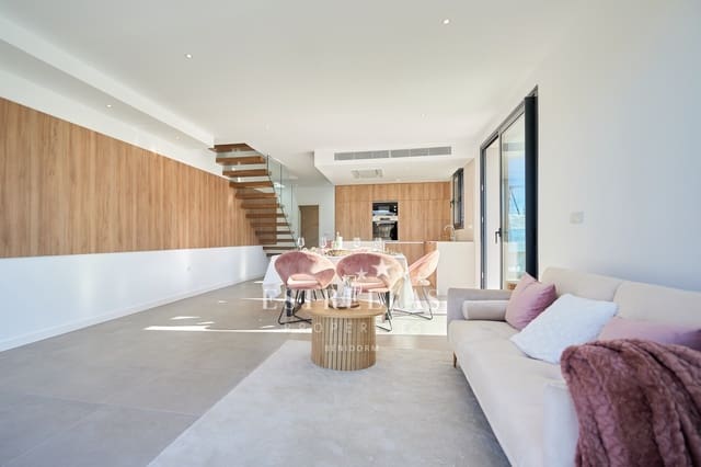 3 soveværelse Villa til salg i Playa de San Juan, Alicante by - € 575.000 (Ref: 8147507)