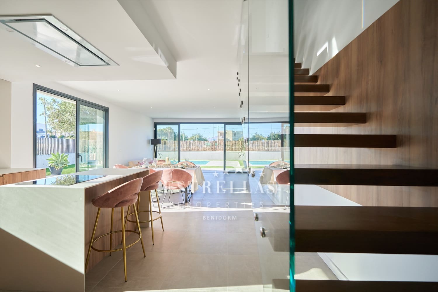 3 soverom Villa til salgs i Playa de San Juan - € 575 000 (Ref: 8147507)