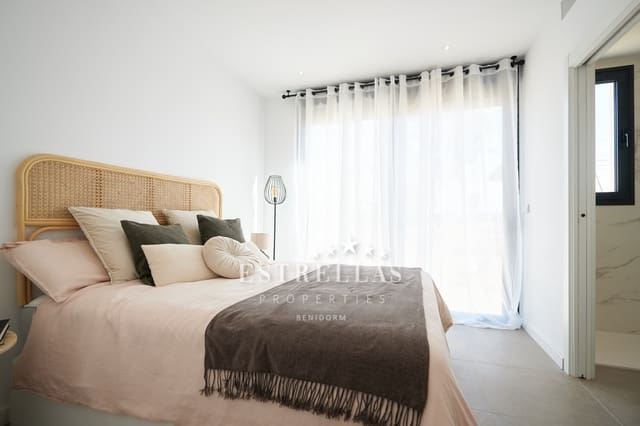 3 soveværelse Villa til salg i Playa de San Juan, Alicante by - € 575.000 (Ref: 8147507)