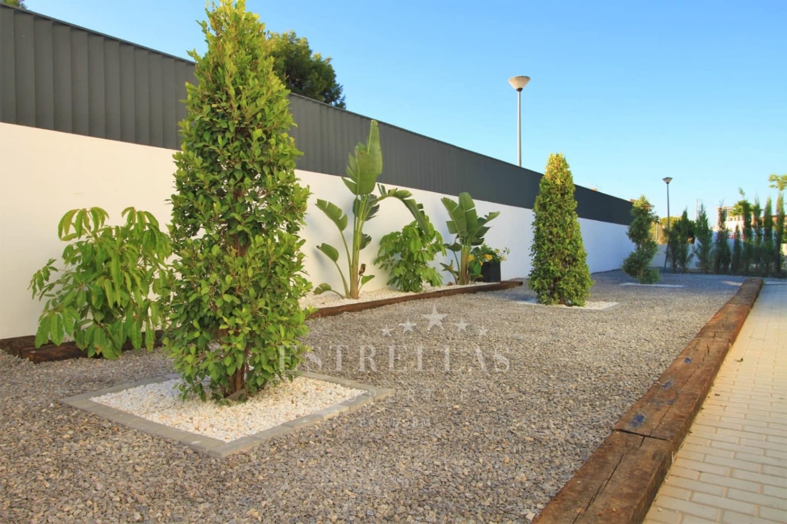 4 bedroom Villa for sale in Calpe / Calp with pool garage - € 1,125,000 (Ref: 8160821)