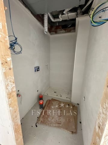 2 sypialnia Apartament na sprzedaż w Torrevieja z basenem - 299 000 € (Ref: 8165263)