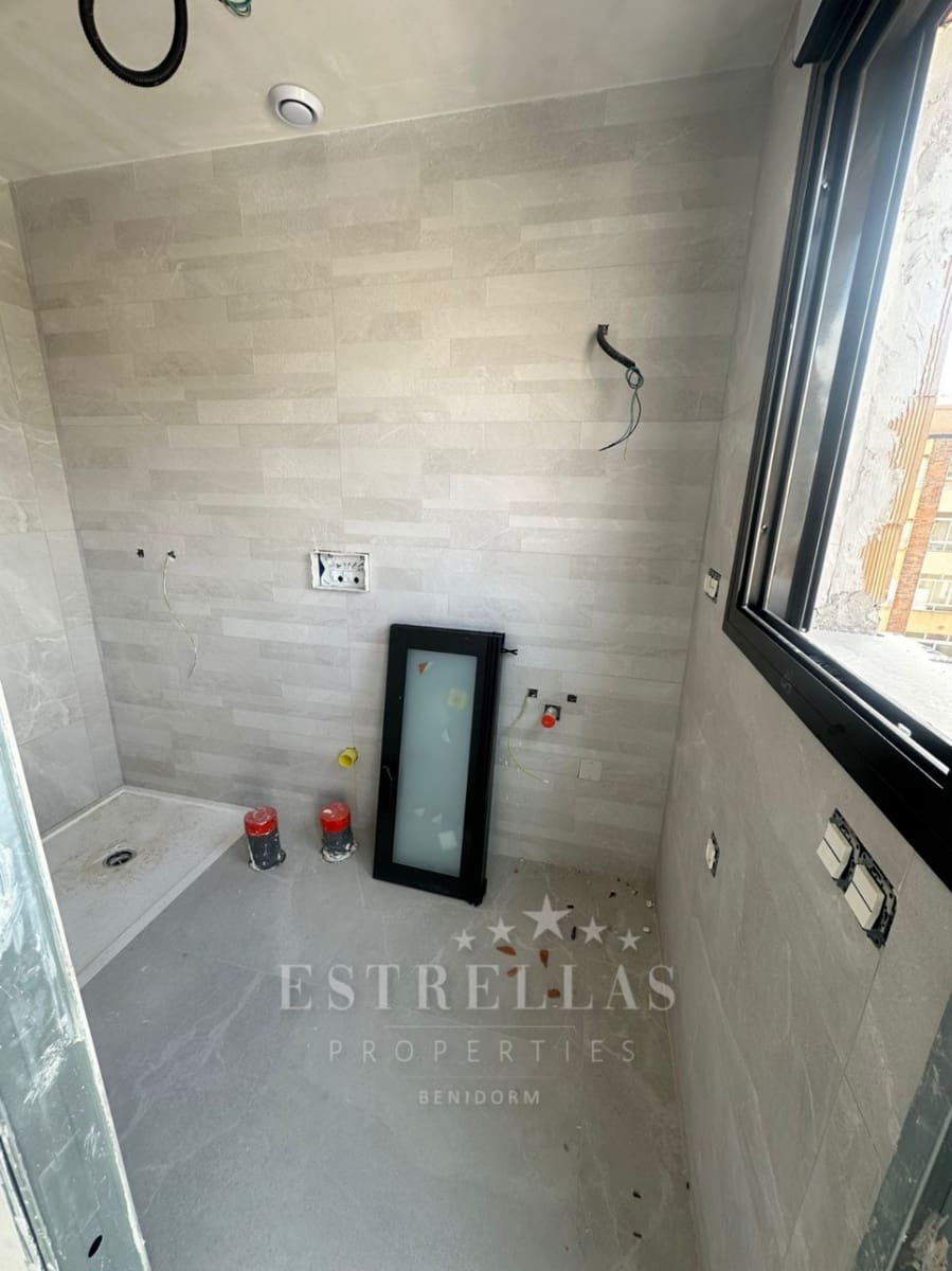 2 sypialnia Apartament na sprzedaż w Torrevieja z basenem - 299 000 € (Ref: 8165263)