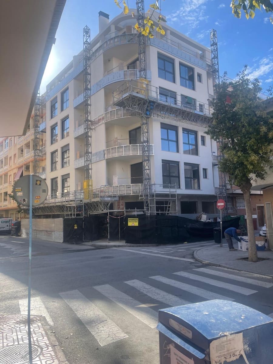 2 sypialnia Apartament na sprzedaż w Torrevieja z basenem - 299 000 € (Ref: 8165263)