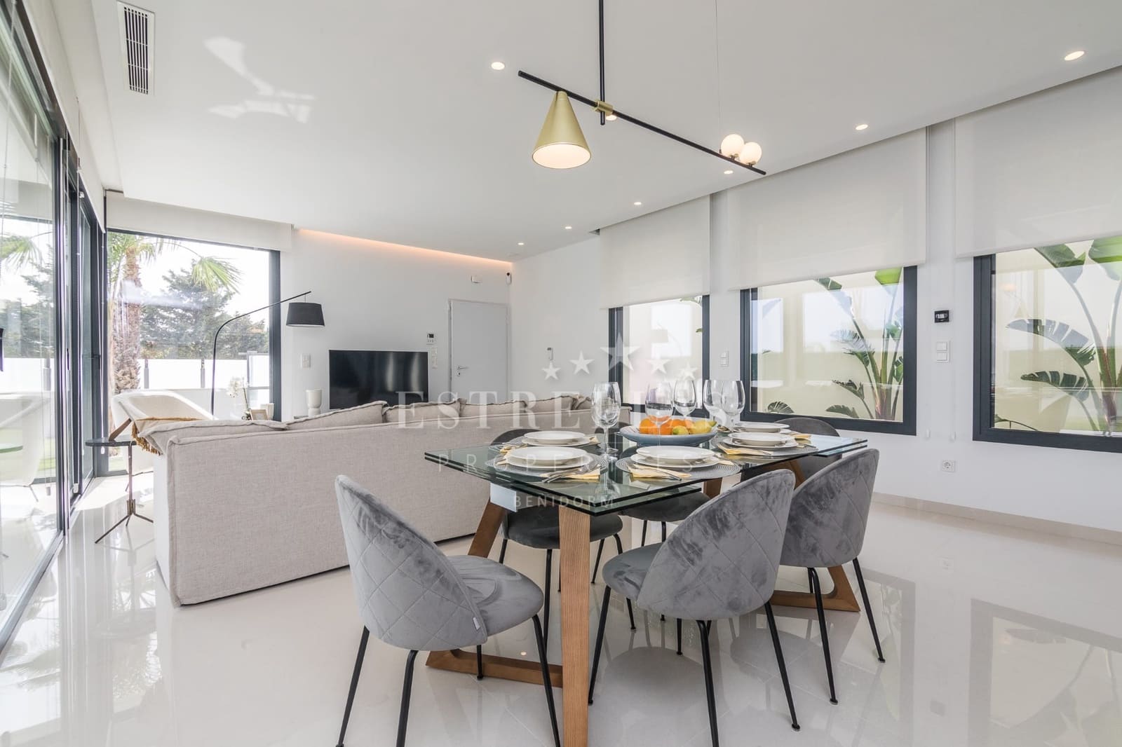 Chalet de 3 habitaciones en Finestrat en venta con piscina garaje - 1.300.000 € (Ref: 8436041)