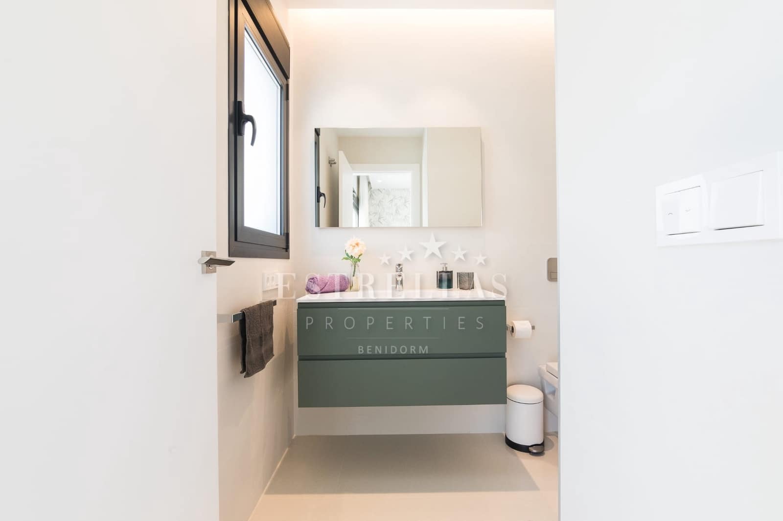 Chalet de 3 habitaciones en Finestrat en venta con piscina garaje - 1.300.000 € (Ref: 8436041)